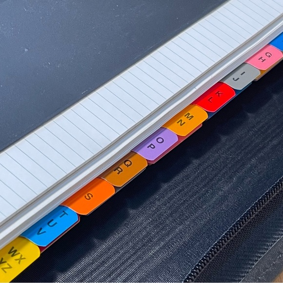 Day Timer Leather Binder crafted in Canada - Picture 11 of 16